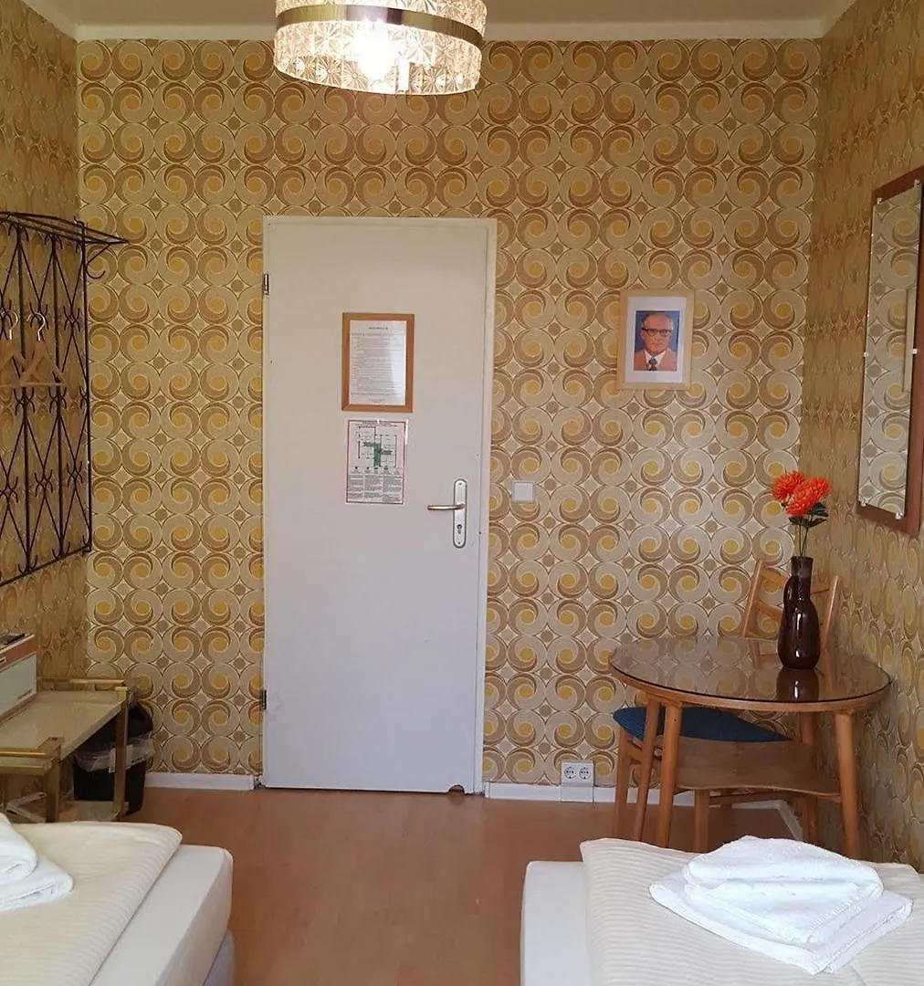 Ostel - Das Ddr Hostel Berlim